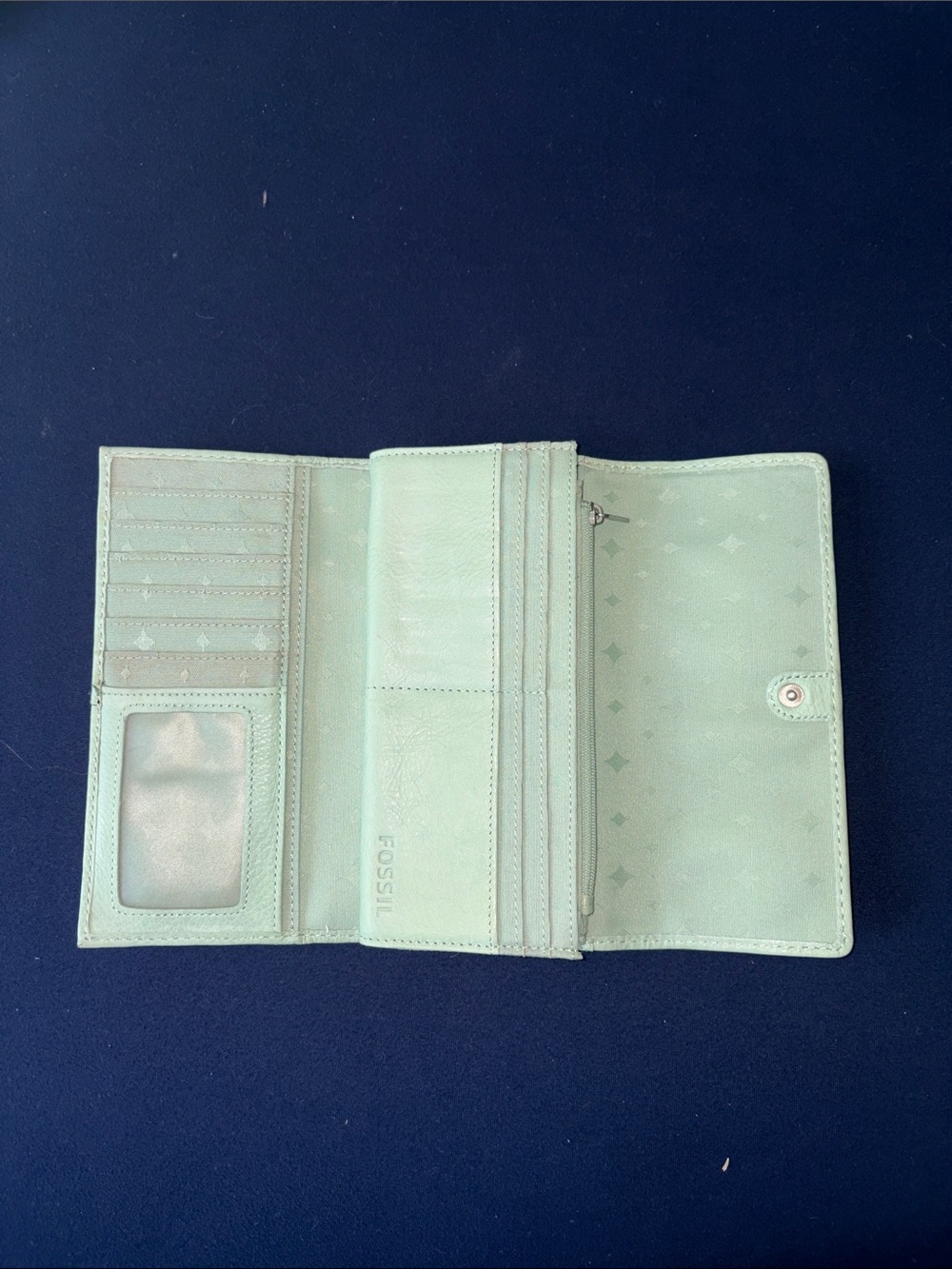 Fossil Mint Green Leather Bifold Wallet with Silver Zipper - Picture 3 of 4